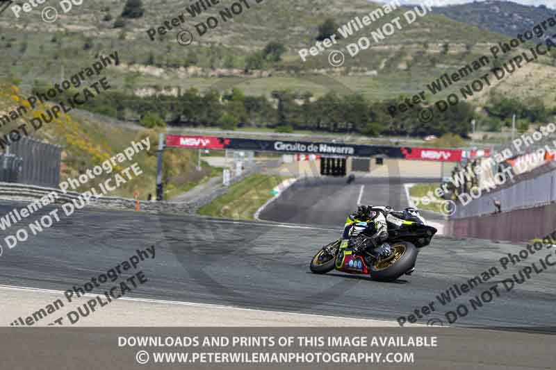 cadwell no limits trackday;cadwell park;cadwell park photographs;cadwell trackday photographs;enduro digital images;event digital images;eventdigitalimages;navarra;no limits trackdays;peter wileman photography;racing digital images;trackday digital images;trackday photos